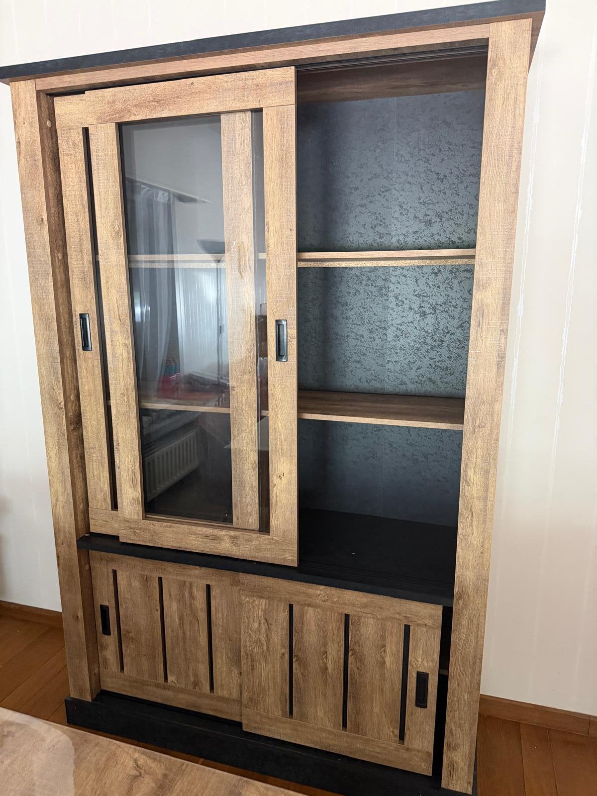 Vitrine, eettafel+stoelen,kinderbed,commode,kast+lades, Enlèvement, Comme neuf
