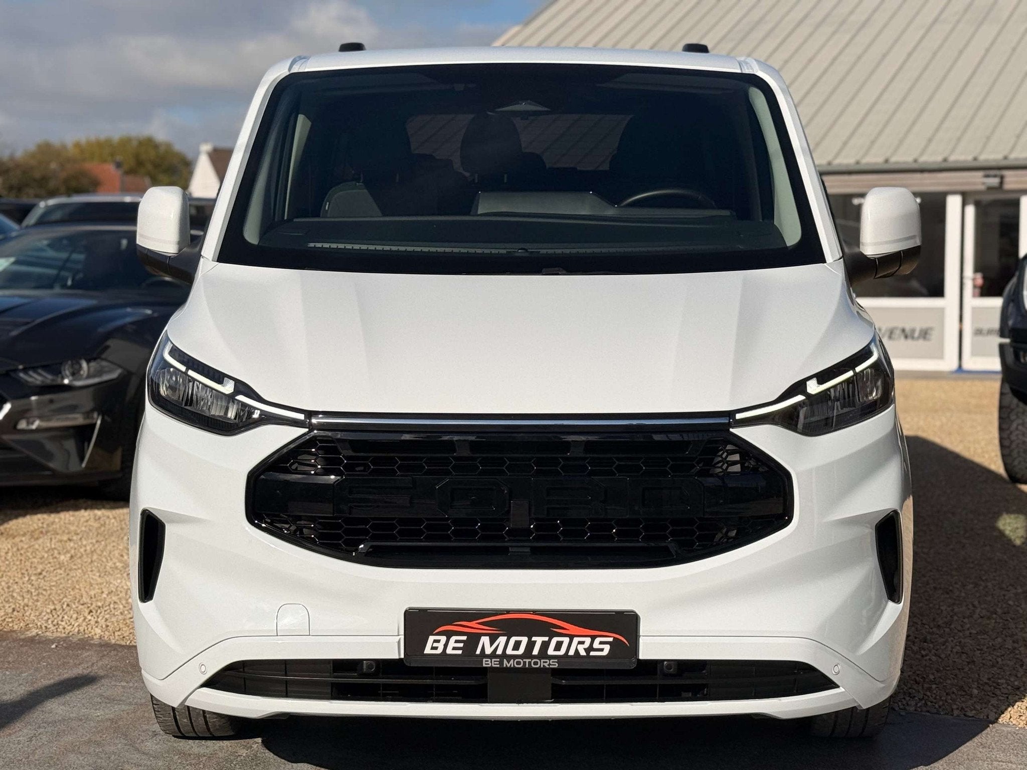 Ford Tourneo Custom 2.0 TDCI 150 CV L2 TITANIUM 9 PLACES / T, Autres modèles, Achat, 110 kW, Entreprise