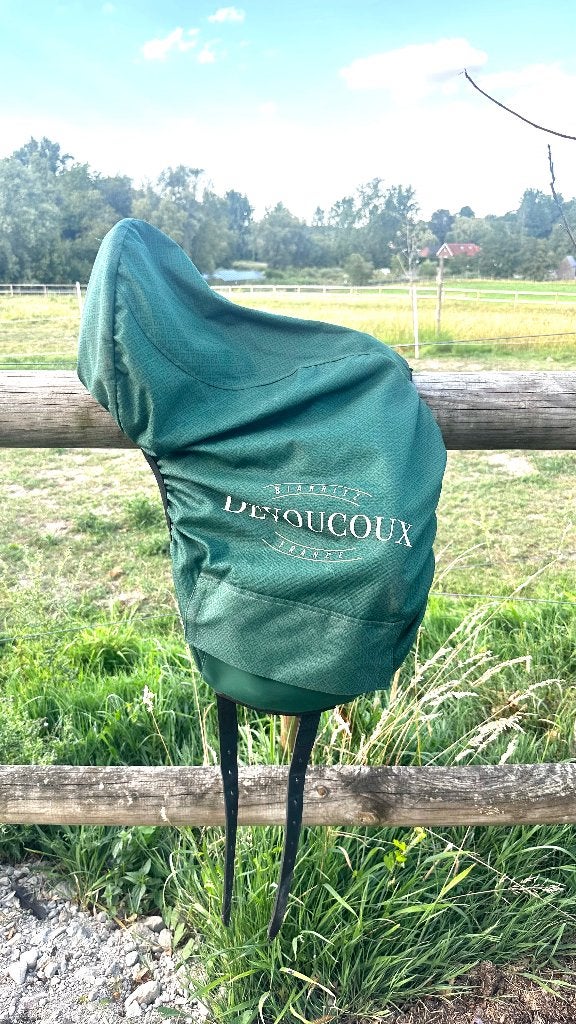 Selle Devoucoux, Animaux & Accessoires, Enlèvement ou Envoi, L (17.5 pouces), Comme neuf, Taquets de genoux