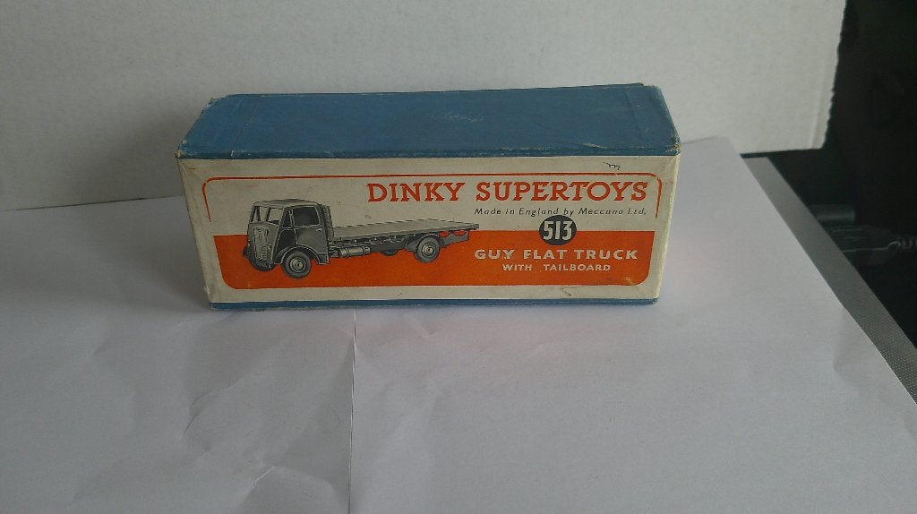 152) Dinky Toys 513 Guy (Type 1) Platte vrachtwagen, Ophalen of Verzenden, Zo goed als nieuw, Bus of Vrachtwagen, Dinky Toys