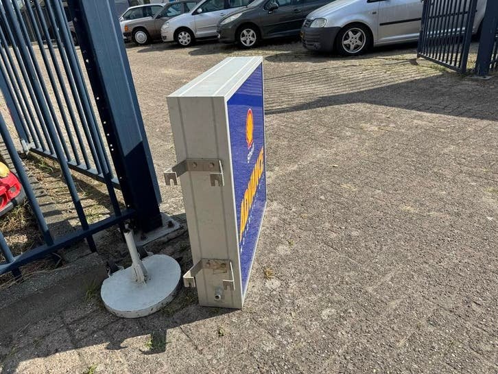 Shell Advance Motorcycle Oils Lichtbak Reclamebord