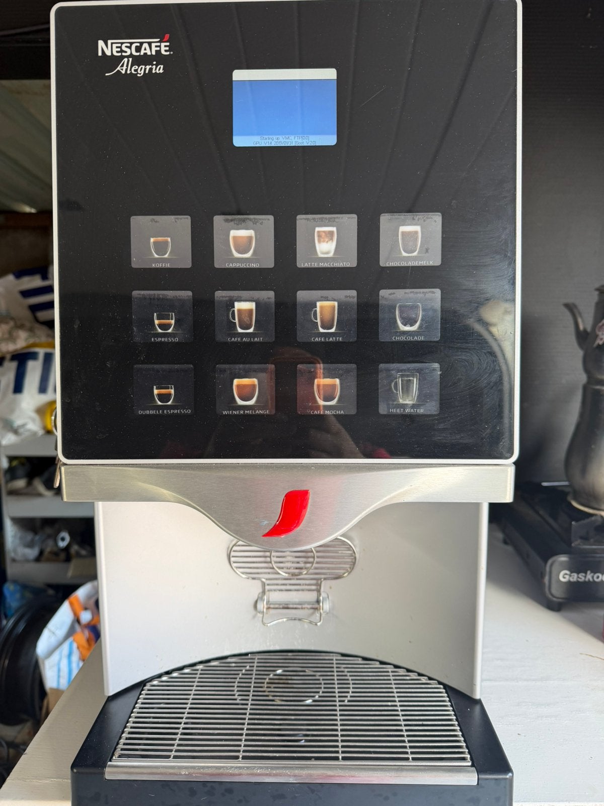 Nescafe alegria koffie automaat  1000€  0474776070, Ophalen, 10 kopjes of meer, Gemalen koffie, Zo goed als nieuw