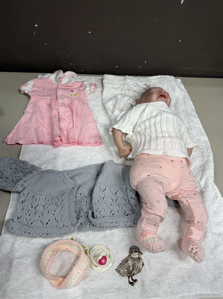 Pop Premmi - Very sweet little reborn doll Girl Bountiful ba, Verzamelen, Ophalen of Verzenden, Zo goed als nieuw, Pop