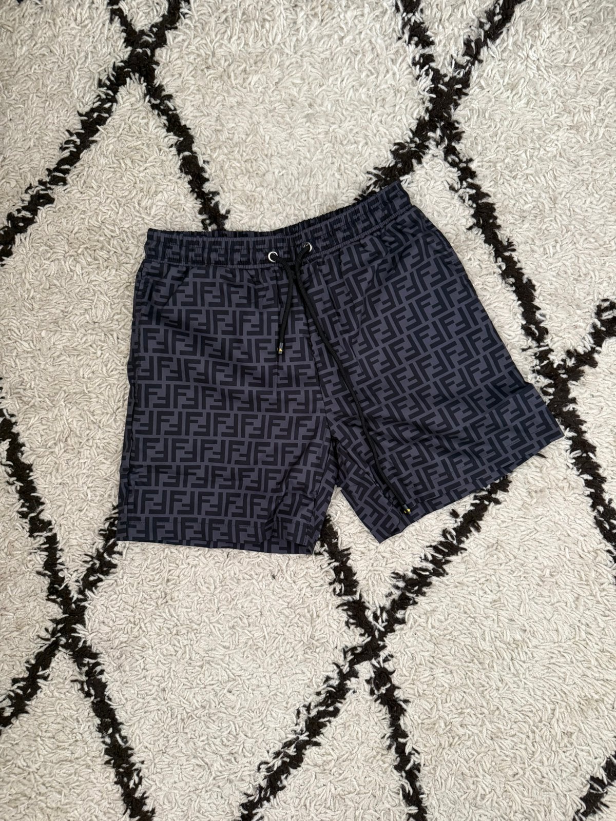 FENDI short, Vêtements | Hommes, Vêtements de bain & Maillots de bain, Enlèvement, Taille 46 (S) ou plus petite, Noir, Short de bain