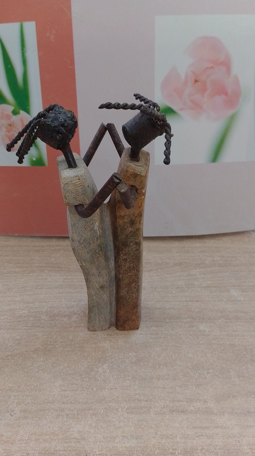 Stenen sculptuur af te halen, Ophalen