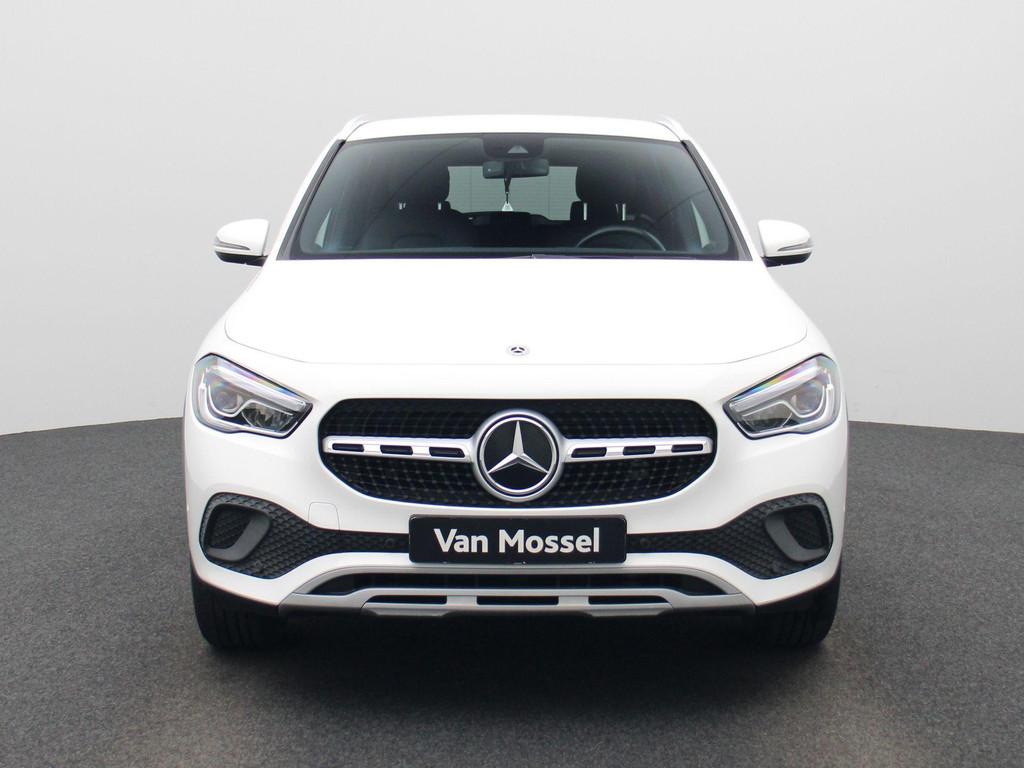Mercedes-Benz GLA GLA 180 d Business Solution LED | CAMERA |, Auto's, Stof, Gebruikt, Zwart, 4 cilinders