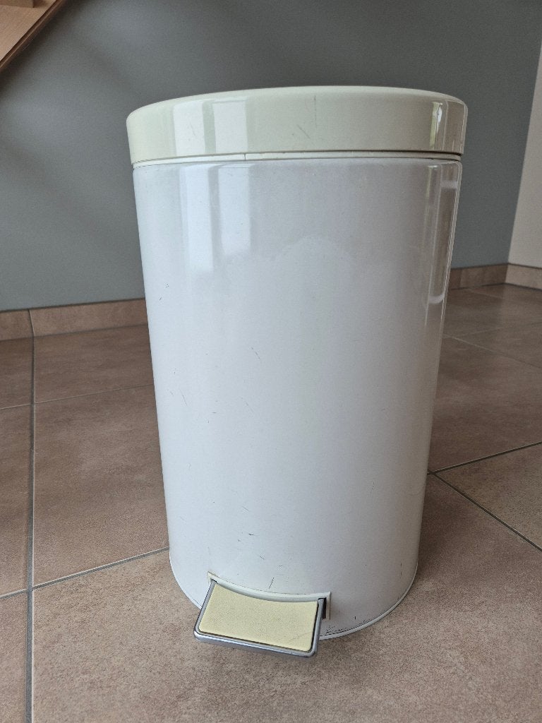 Poubelle à pédale Brabantia 20 L — Rétro (années 70/80), Maison & Meubles, À pédale, Enlèvement ou Envoi, 20 à 30 litres, Utilisé
