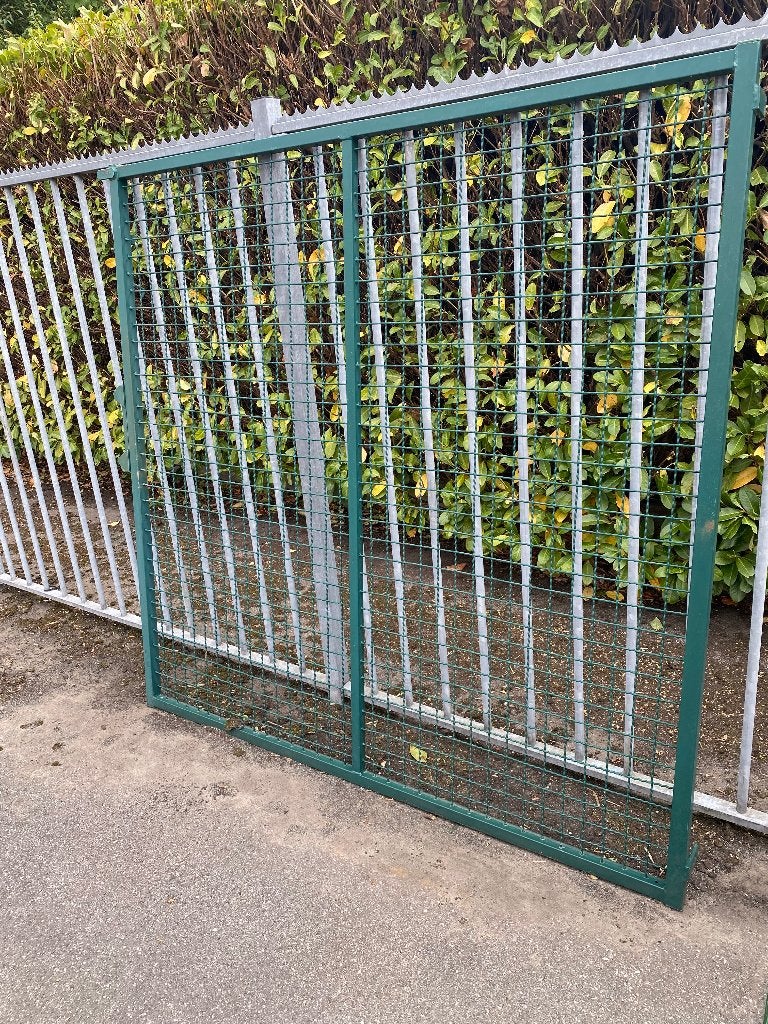 Tuinpoort 4x2m, metaal hek, Ophalen, Gebruikt, 150 tot 200 cm, 200 cm of meer