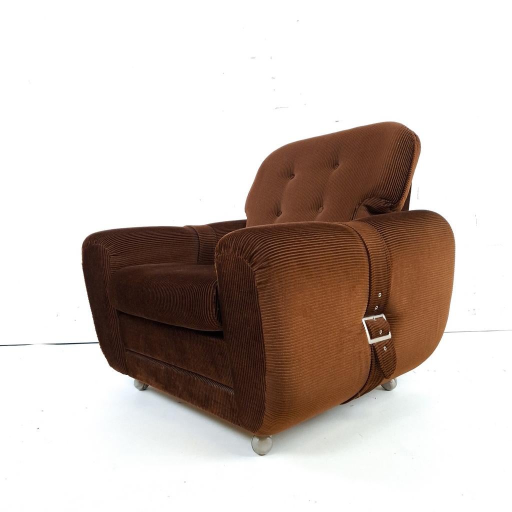 3x vintage easy chair donkerbruin corduroy jaren 70, Ophalen