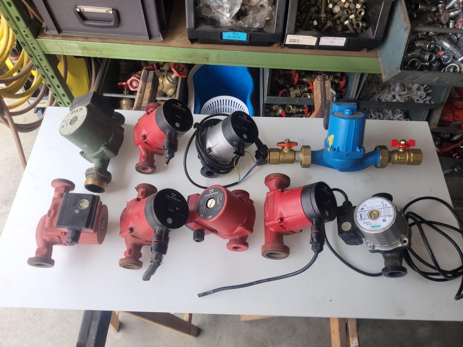 Grundfos Alpha1 / Alpha2 L / UPS + Wilo & DAB Circulatiepomp, Enlèvement, Comme neuf
