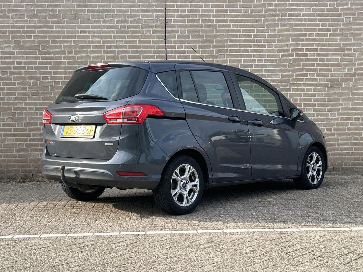 Ford B-Max 1.0 EcoBoost Titanium | Cruise | Climate | Navi |, Argent ou Gris, Achat, Entreprise, MPV ou Monospace