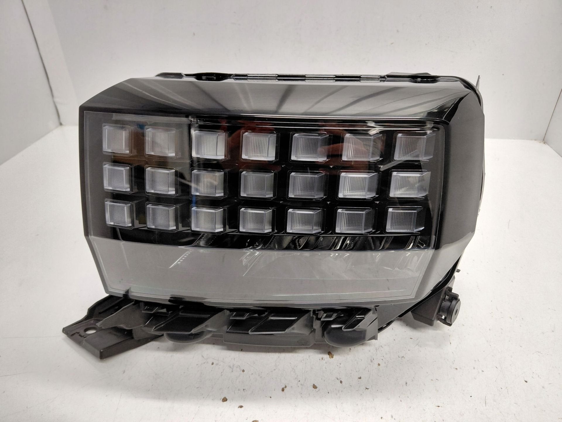 Phare gauche Fiat Panda IV 9857227880, Stellantis Europe S.p.A., Info@stellantis.com, Utilisé, Corso Giovanni Agnelli 200
10135  Turin, IT