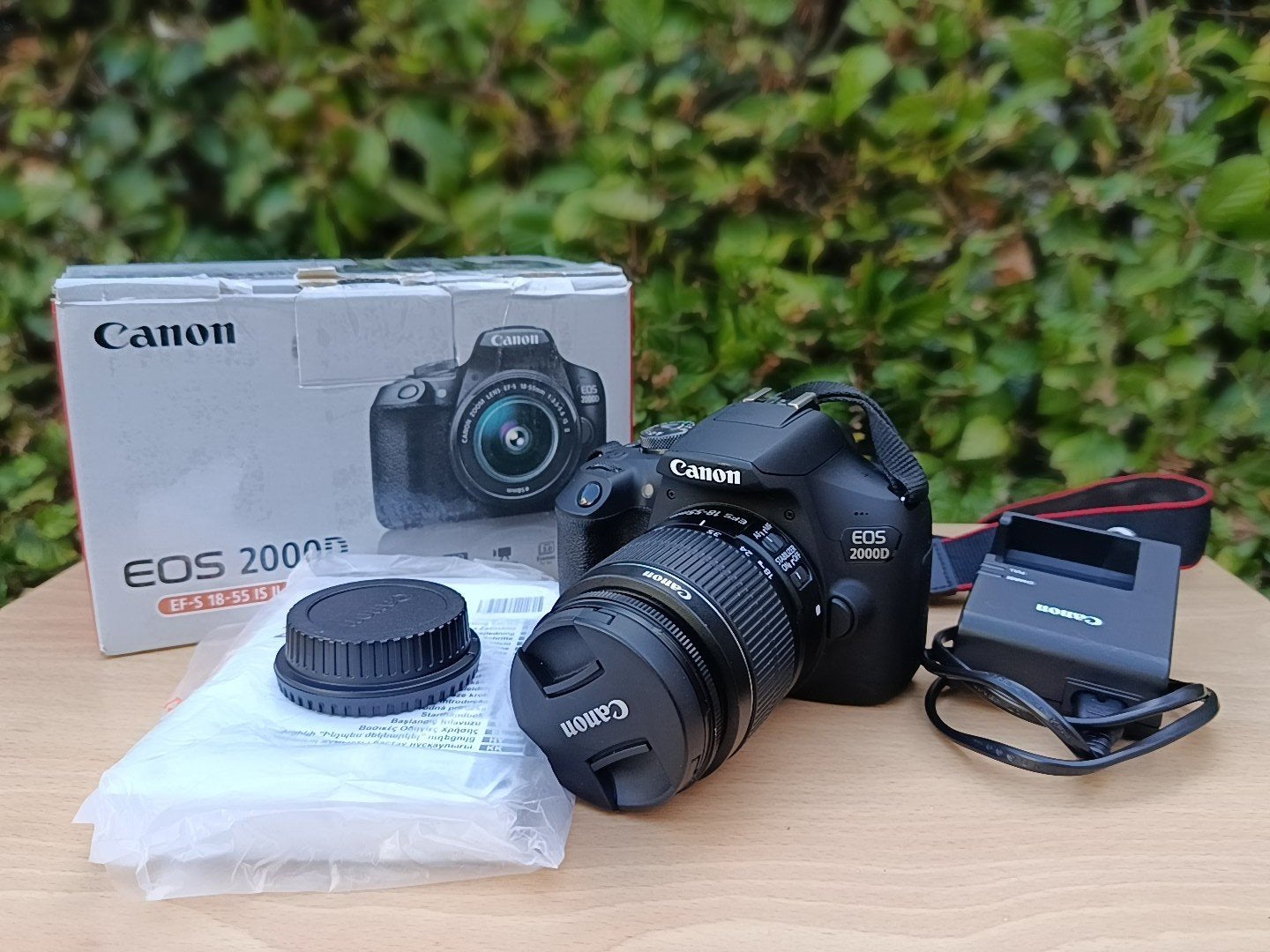 Objectif et accessoires Canon Eos 2000D + EF-S 18-55 IS II, Stabilisation d'image, Enlèvement ou Envoi, Canon, 24 mégapixels