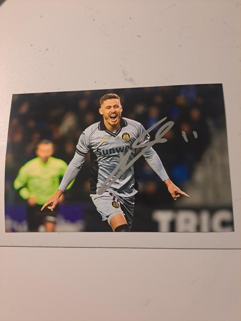 Gesigneerde foto Thorgan Hazard, Verzamelen, Sportartikelen en Voetbal, Ophalen of Verzenden, Nieuw