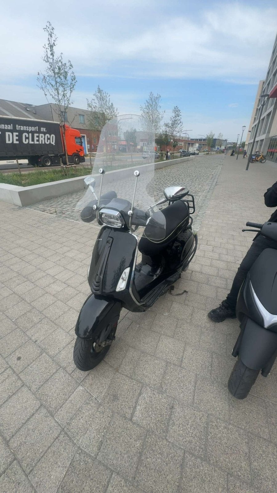 Vespa sprint, Fietsen en Brommers, Scooters | Vespa, Ophalen of Verzenden, Zo goed als nieuw