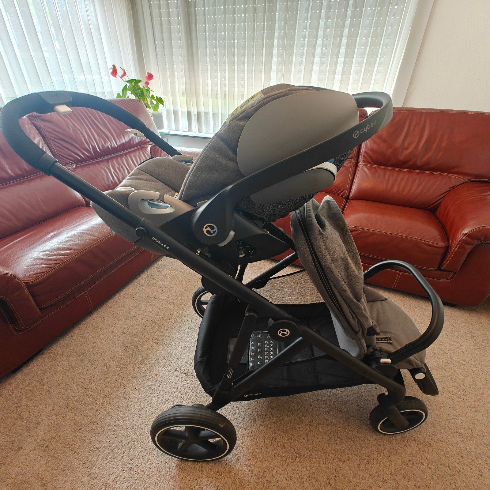Cybex Gazelle S double + 2 sièges auto –  Complet, Enfants & Bébés, Poussettes & Combinaisons, Autres marques, Avec siège auto
