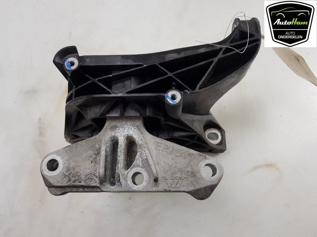 MONTAGE MOTEUR Opel Combo Cargo (01-2018/04-2021), Utilisé, Opel