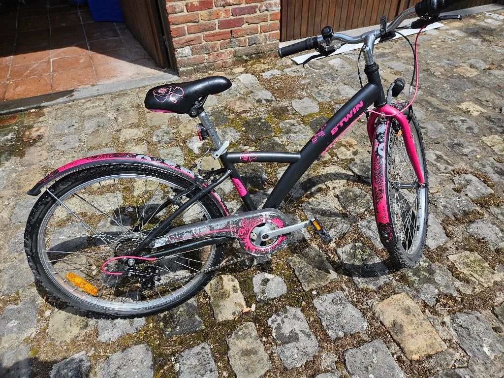 VELO FILLE B-TWIN POPHY 500 24", Vélos & Vélomoteurs, Enlèvement, Utilisé, BTwin Décathlon, Frein sur jante