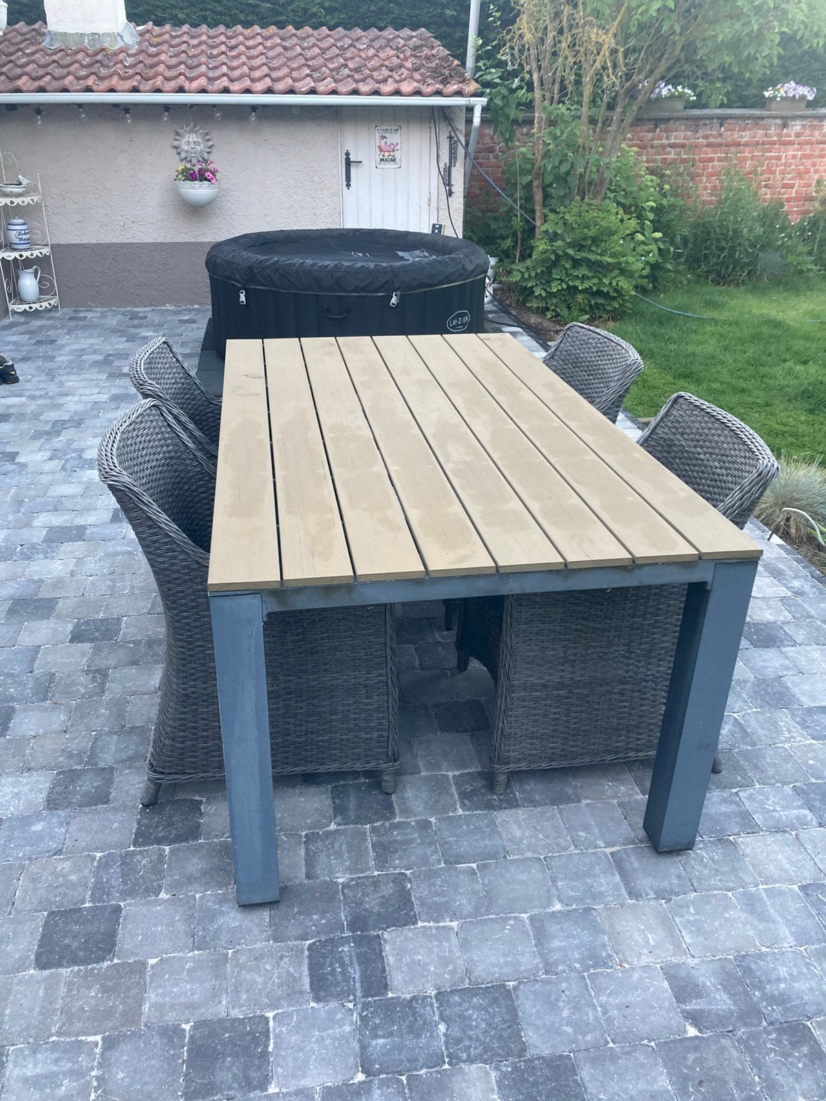 Table avec 4 chaises en bon état, Jardin & Terrasse, Tables de jardin, Enlèvement, Comme neuf