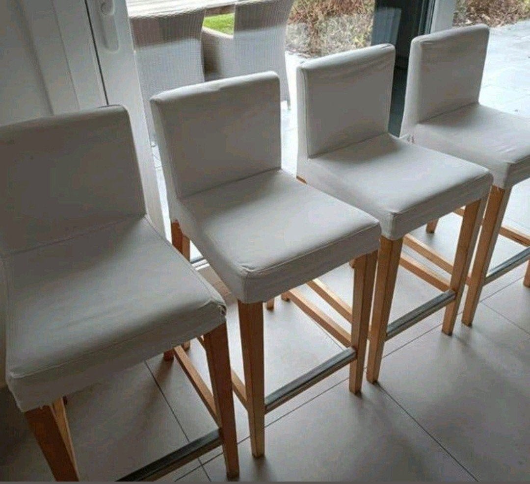 chaises de bar, Enlèvement