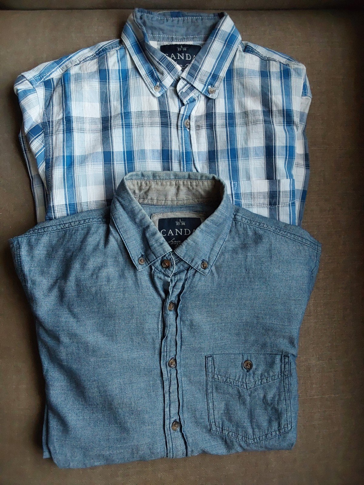 2 mooie herenhemden maat small, Kleding | Heren, Ophalen of Verzenden