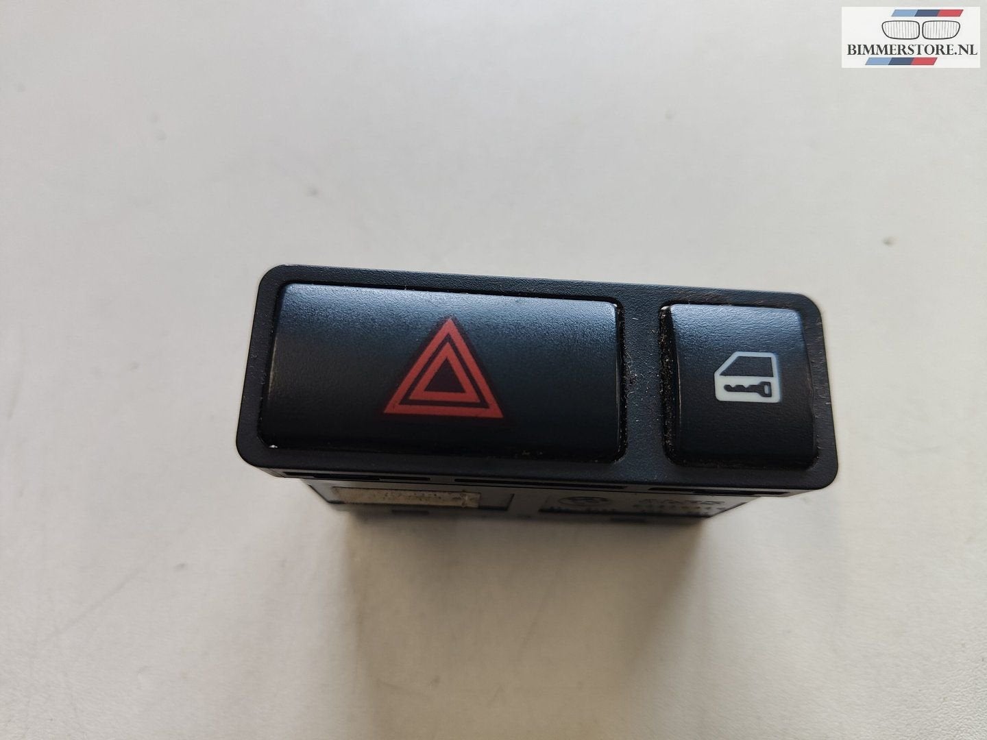 Alarmlichtschakelaar BMW 3 serie E46 X5 E53 Z4 E85 E86 83689, Auto-onderdelen, Dashboard en Schakelaars, Gebruikt, -, Ophalen of Verzenden