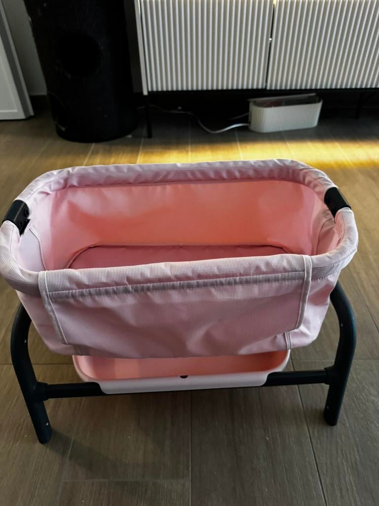Bedje voor een pop van Smoby, Enfants & Bébés, Jouets | Poupées, Enlèvement, Comme neuf