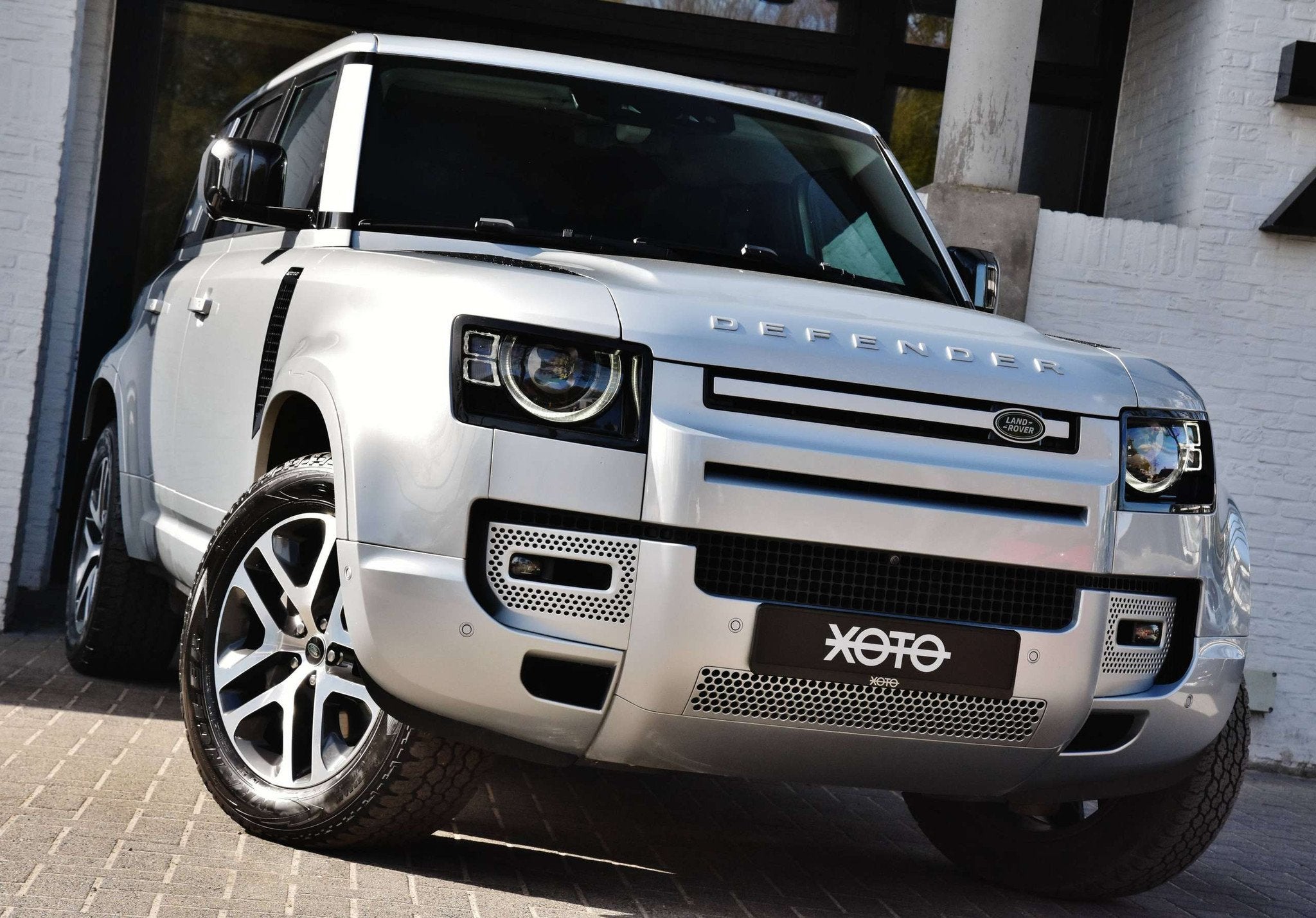Land Rover Defender 110 P400 XS EDITION * LICHTE VRACHT / TO, Autos, Cuir, Argent ou Gris, Euro 6, Entreprise