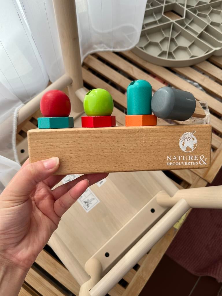 Jouet bois montessori visser/ dévisser, Enlèvement, Utilisé