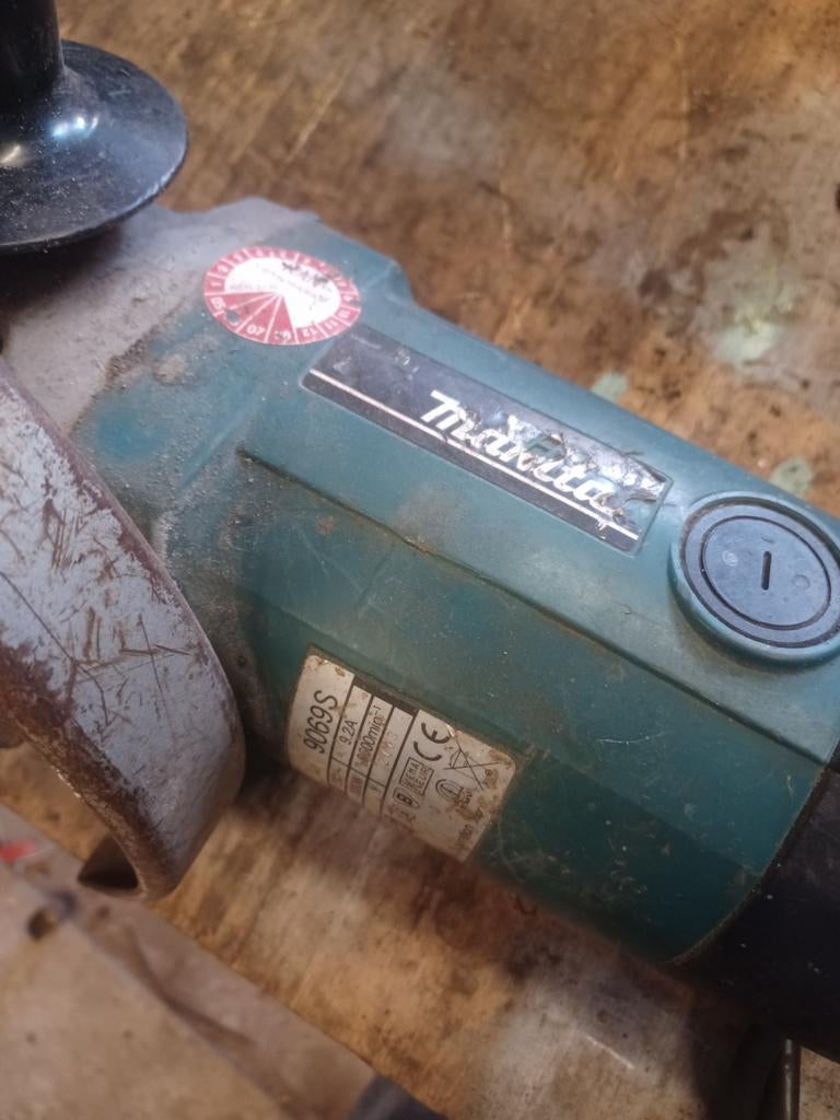 Makita slijp machine, Ophalen