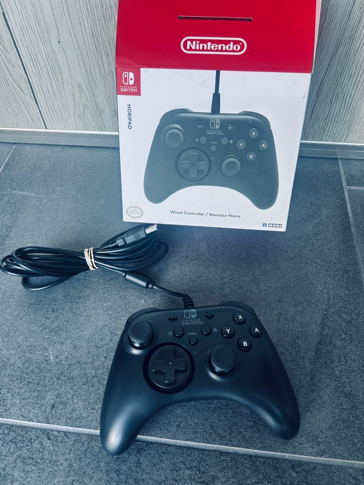 Manette filaire  Nintendo Switch ( horipad), Enlèvement ou Envoi, Comme neuf