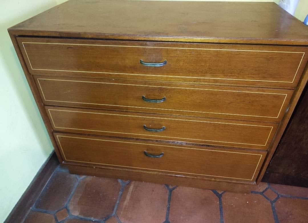 Commode de marque Formule, Enlèvement, Teck