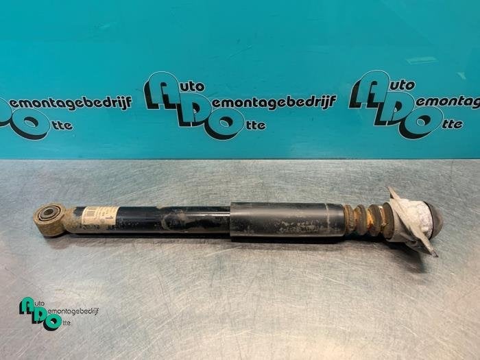 Schokdemper links-achter van een Volkswagen Golf (Golf 09-), Auto-onderdelen, Gebruikt, -, Volkswagen, -