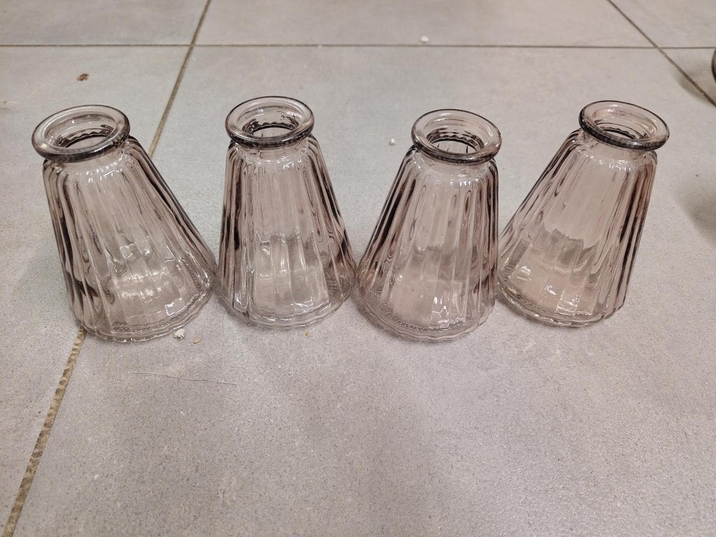 Lot de 22 petits vases de couleur mauve, Huis en Inrichting, Ophalen, Gebruikt, Glas, Paars