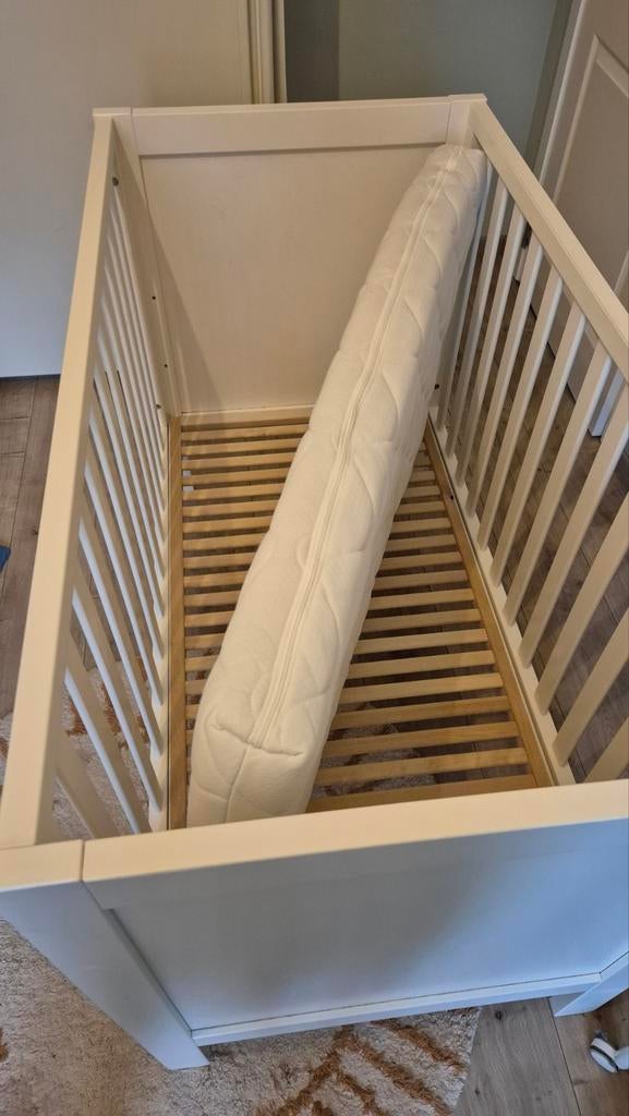 Peuterbed ledikant met goeie matras (alles in goeie staat), Gebruikt, Minder dan 140 cm, Minder dan 70 cm, Ophalen