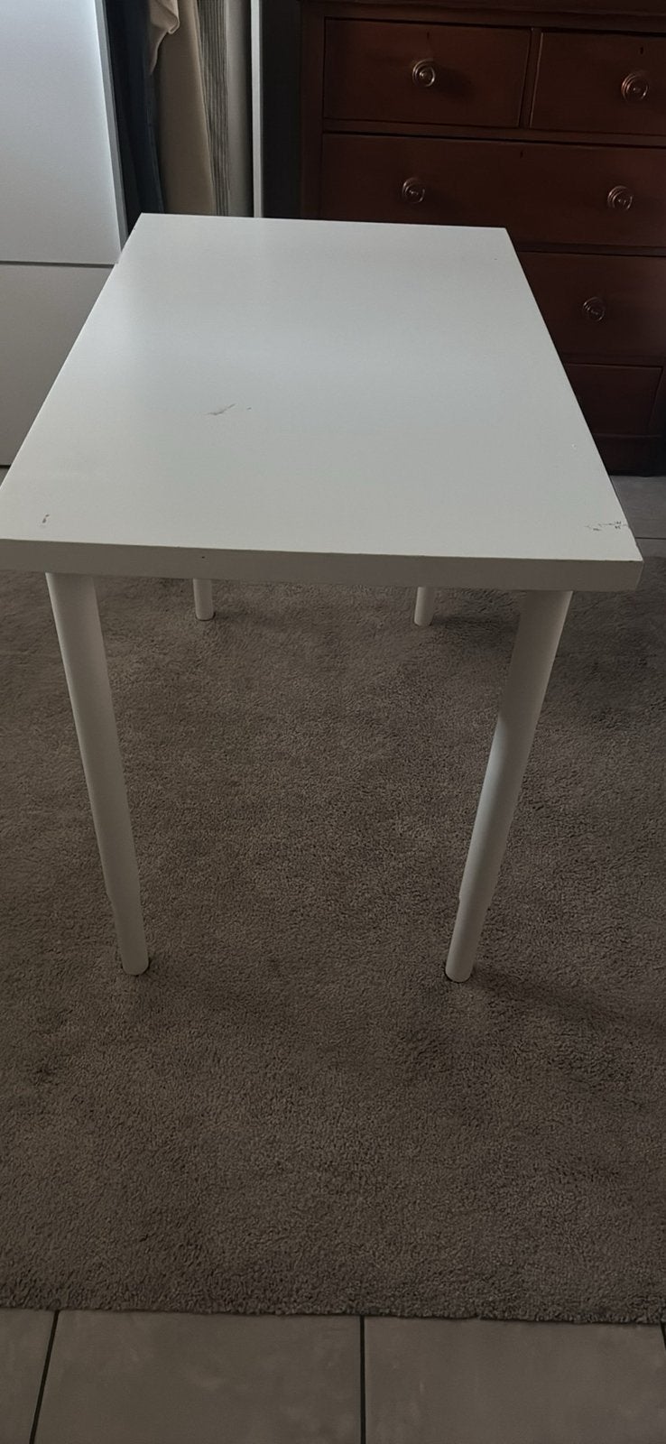 Ikea tafel 2 stuks - 15 eu voor de 2. Poten kunnen eraf, Huis en Inrichting, Tafels | Bijzettafels, Ophalen, Zo goed als nieuw