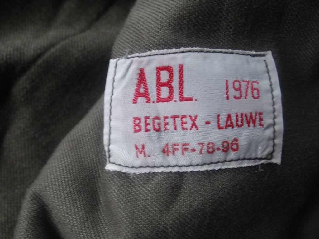 Militaria, legerkledij en toebehoren, Verzamelen, Ophalen of Verzenden