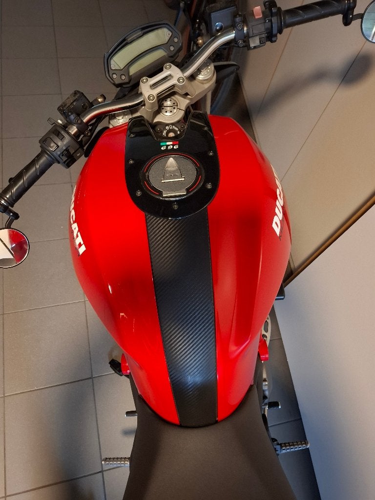 Ducati monster 696+, Motos, Particulier