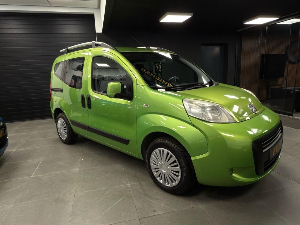 FIAT FIORINO BENZINE 132.000KM /CARPLAY/NAVI/ TOPSTAAT, Autos, Bluetooth, Achat, Entreprise, Noir
