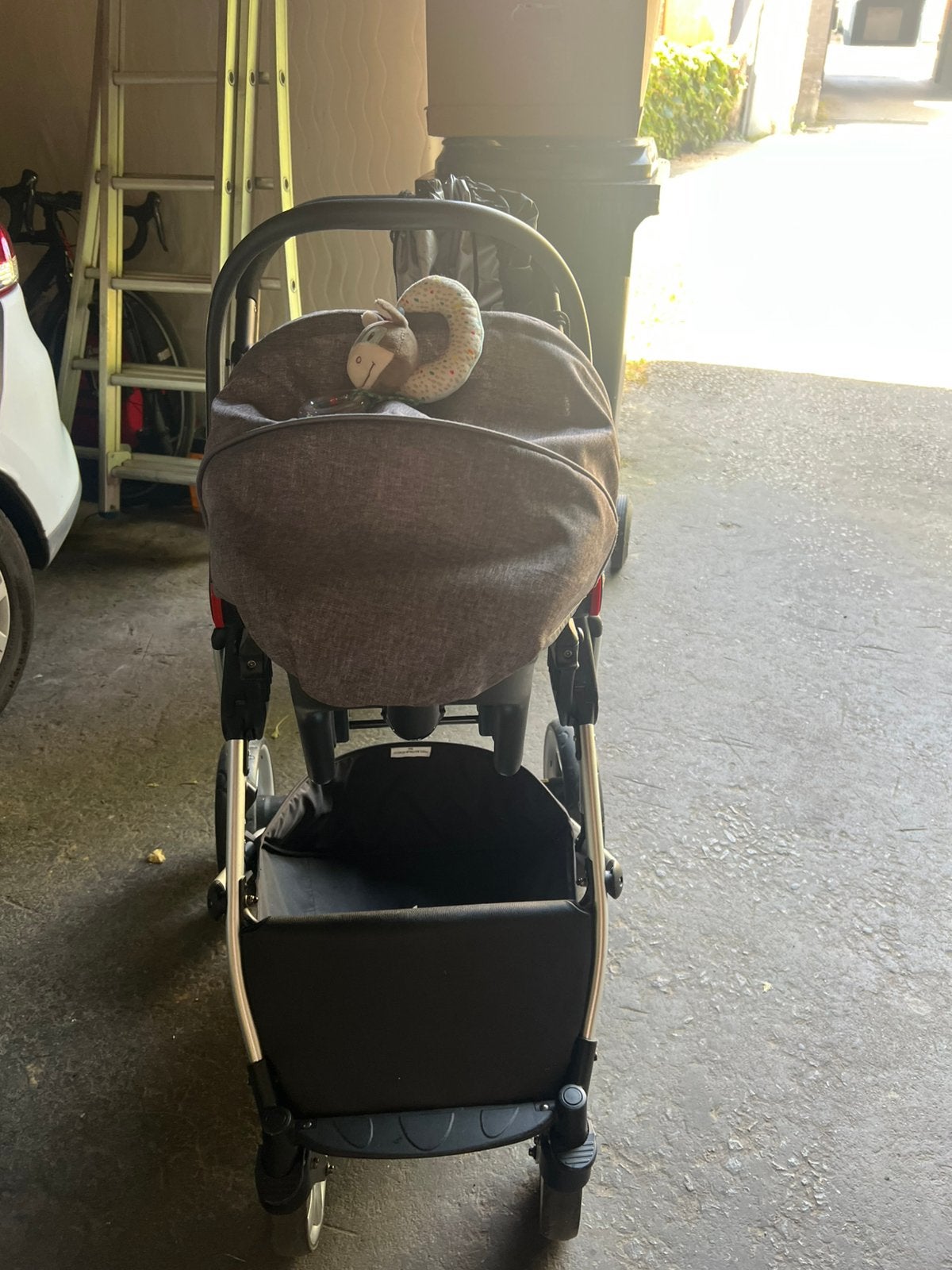 Kinderbuggy set samen met een bassinet, Ophalen, Zo goed als nieuw, Duomodel