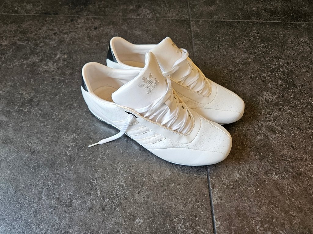 Nieuw 2 paar Adidas witte schoenen en grijze schoenen, Ophalen, Nieuw