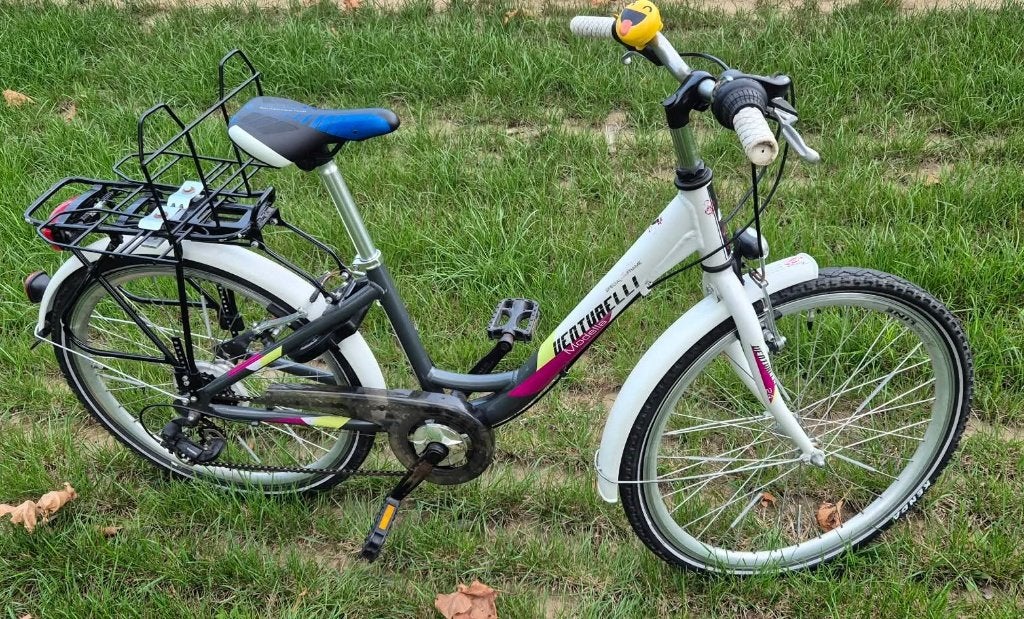 Meisjesfiets Venturelli (met boekentashouder), Fietsen en Brommers, Ophalen, 24 inch, Venturelli, Handrem