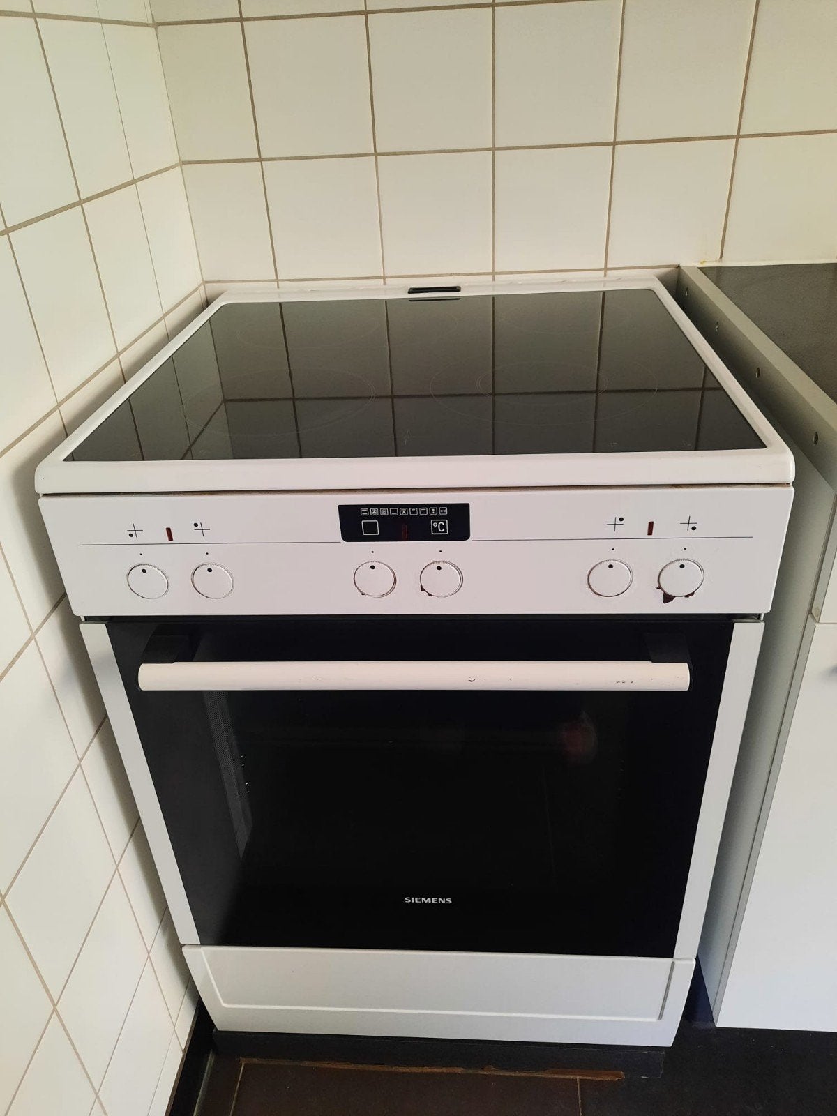 Elektrische Fornuis met oven Siemens, Elektronische apparatuur, Ophalen, Gebruikt, 4 kookzones, Vrijstaand