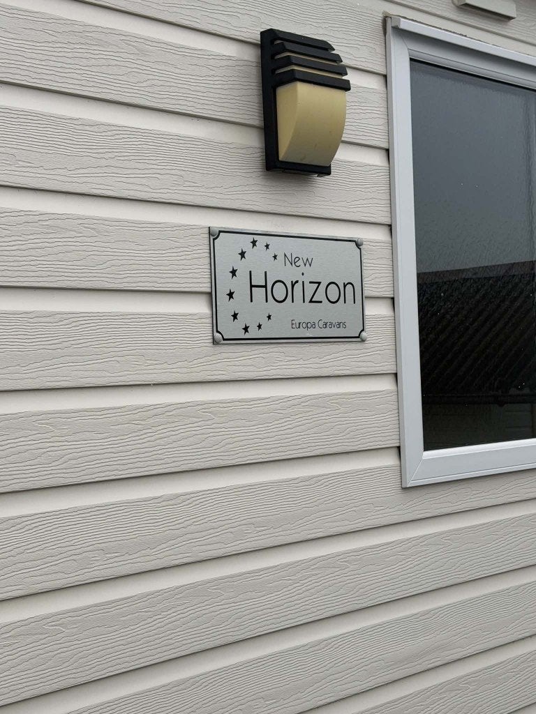 Prêt à emménager, New Horizon 10x3.7 parfaitement entretenu, Jusqu'à 4