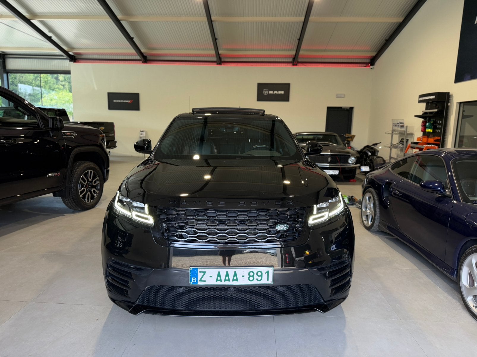 Range Rover Velar D180 R-Dynamic, Auto's, Automaat, Euro 6, Range Rover Velar, Zwart