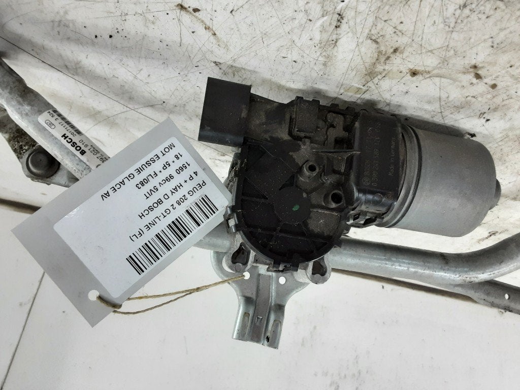 MOTEUR ESSUIE-GLACE AVANT Peugeot 208 I (CA / CC / CK / CL), Mevr. I. Hauben, Utilisé, Rue de l'Espoir 34 34
4030  GRIVEGNÉE, BE