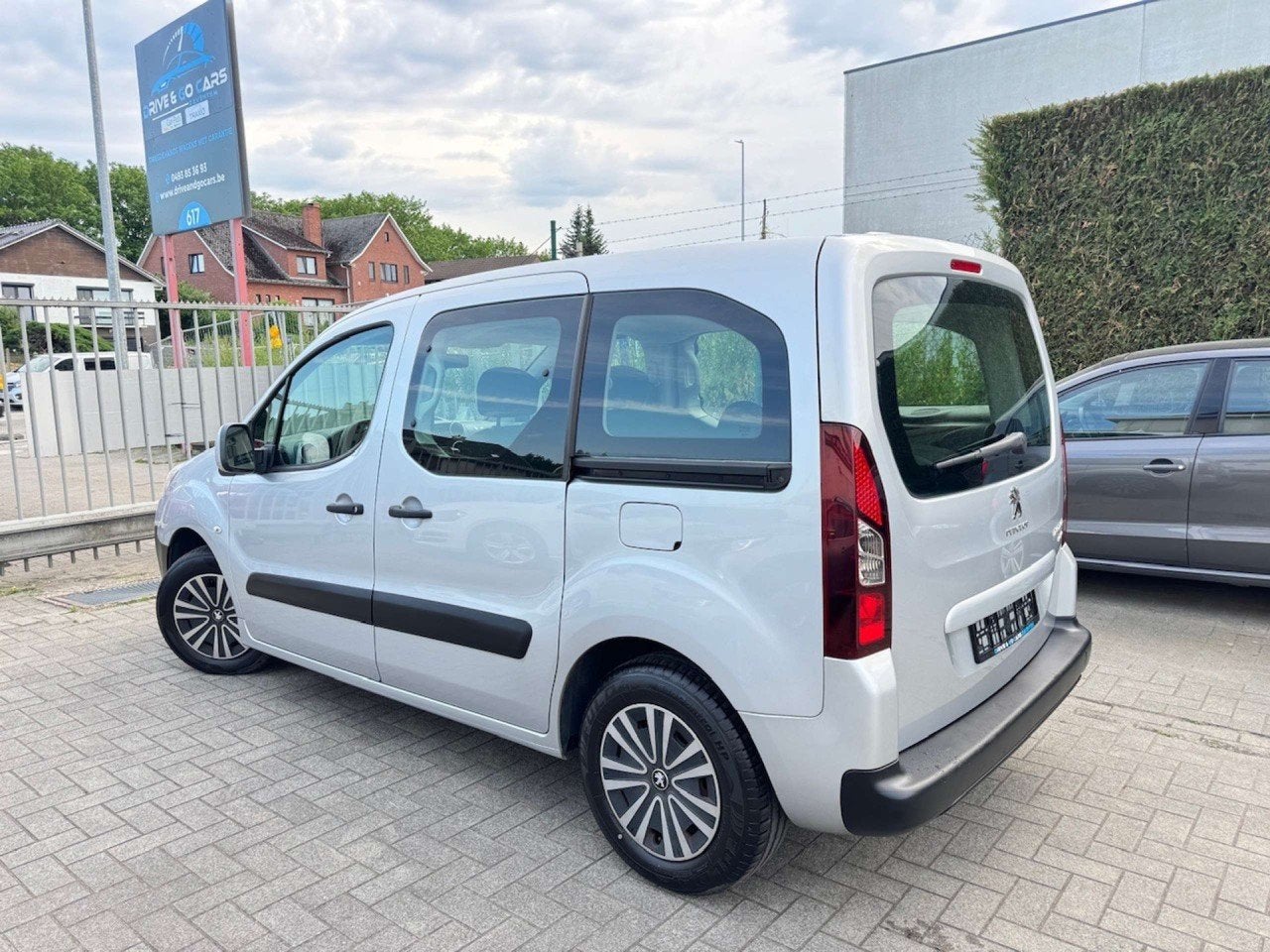 Peugeot Partner Tepee 1.6i Active - Airco * 1 JAAR GARANTIE, Auto's, Voorwielaandrijving, Euro 5, Stof, Gebruikt