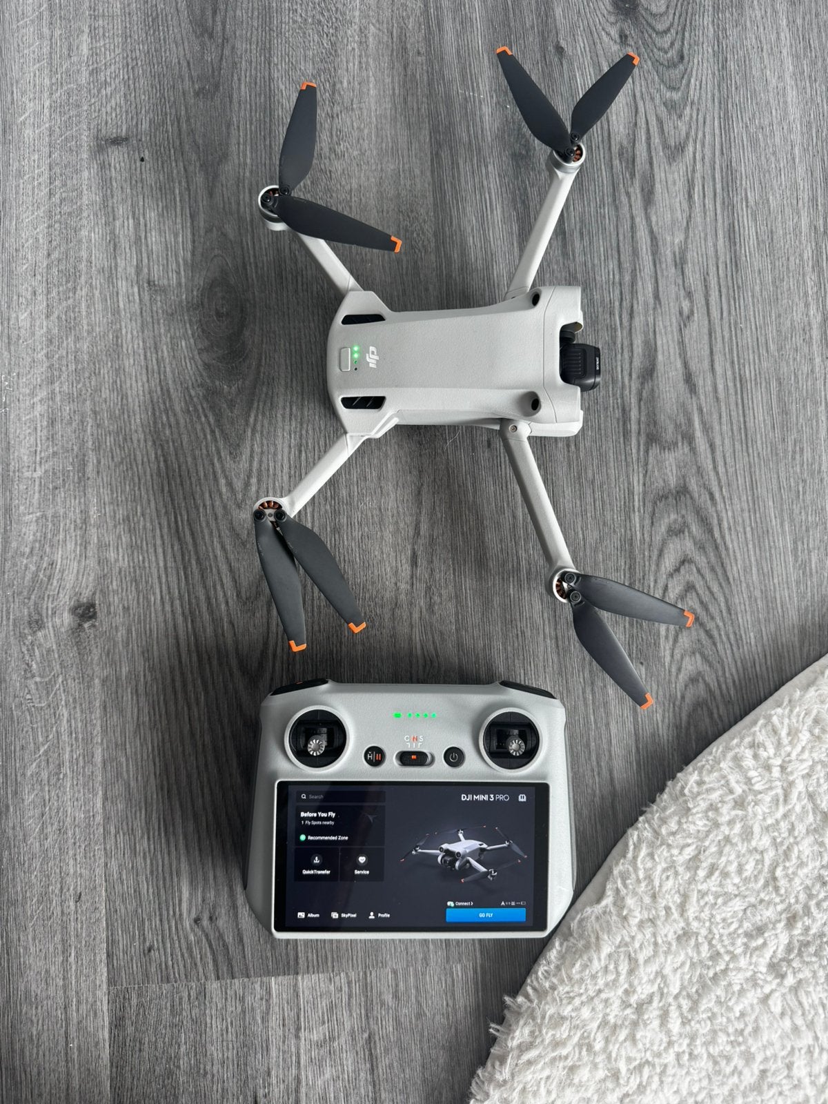 DJI Mini 3 Pro + RC Smart + 1 batterie supplémentaire, Enlèvement, Comme neuf, DJI