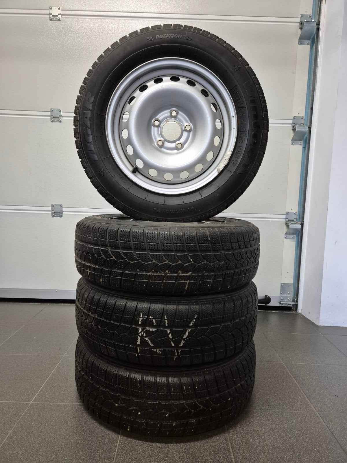 set Winterbanden 5x108 60,1mm Mecedes citan, Ophalen, 15 inch, Winterbanden, Band(en)
