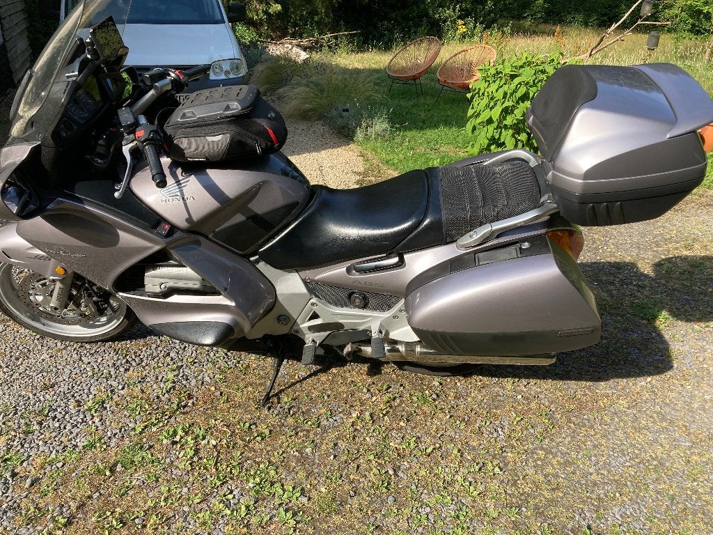 Honda Pan European ST 1300 ABS, Motoren, LED Verlichting, 4 cilinders, Motorrijbewijs A, Gebruikt